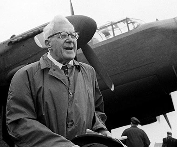 During WWII, the Ministry of Aircraft Production requisitioned Burhill Club to house a 200-strong workforce led by Barnes Wallis, inventor of the ‘Bouncing Bomb’.